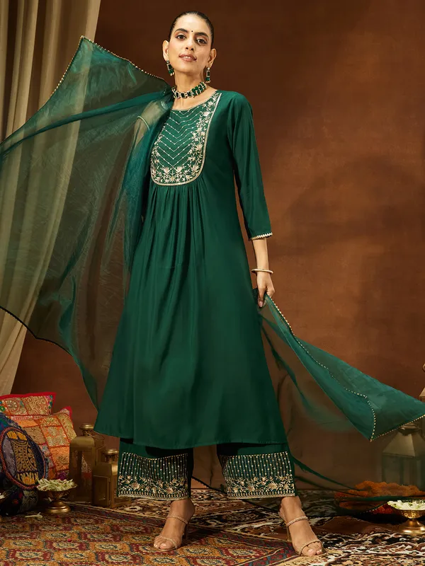 Green_Chanderi_Silk_Embroidered_A_Line_Kurta_Set_For_Women