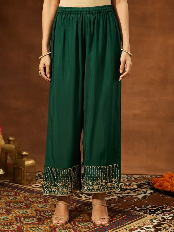 Green_Chanderi_Silk_Embroidered_A_Line_Kurta_Set_For_Women