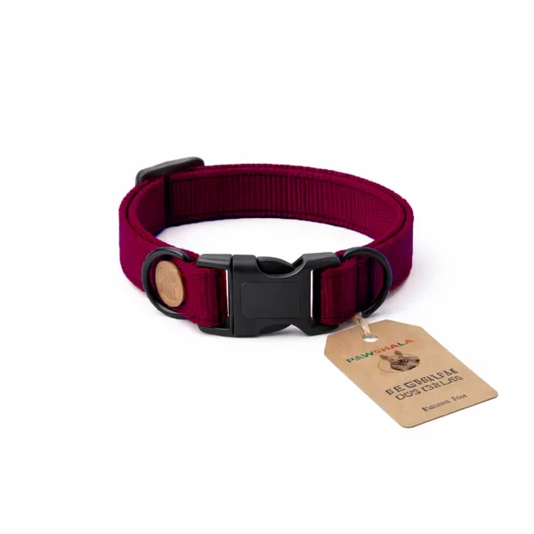 Premium_Dog_Collar_With_Adjustable_Buckle_And_Wooden_Tag_-_Maroon