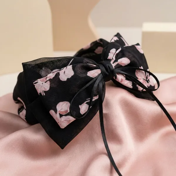 Black_Floral__Bow_Hair_claw_Pack_Of_1