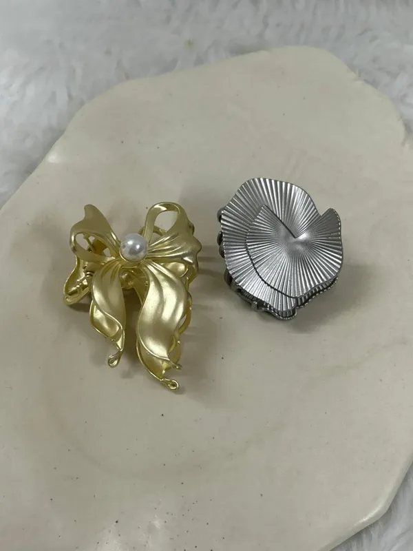 Silver_And_Gold_Elegant_Metal_Hair_Claw_Pack_Of_2