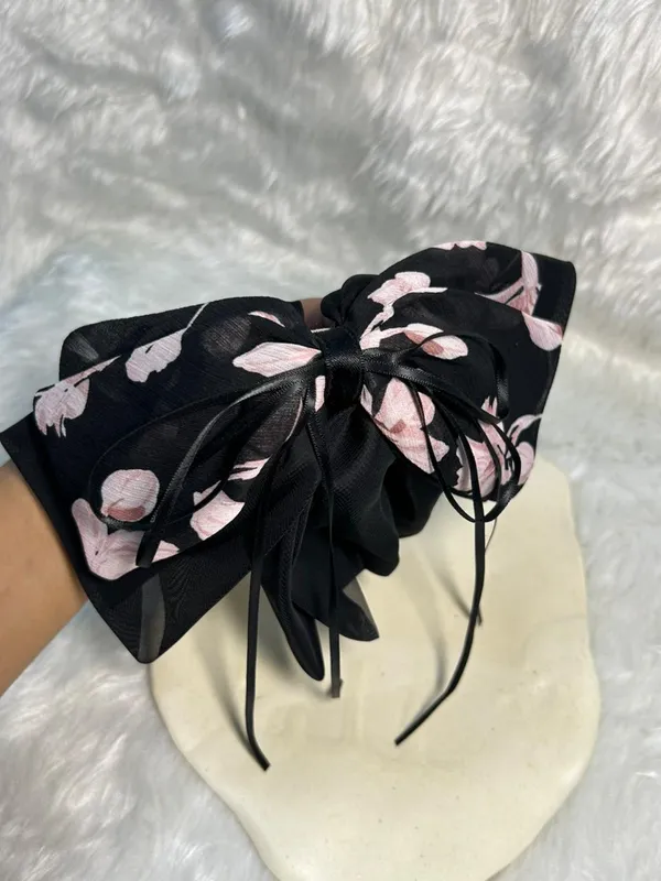 Black_Floral__Bow_Hair_claw_Pack_Of_1