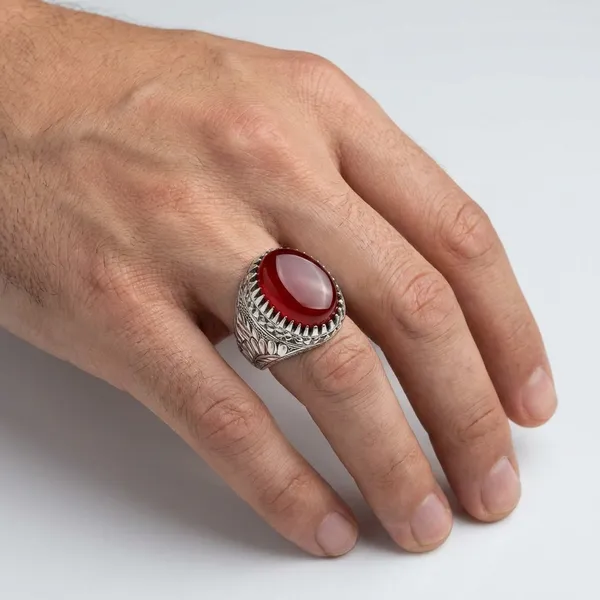 Red_Agate_Stone_Ring_With_Carved_Silver_Band_Traditional_Gemstone_Jewelry