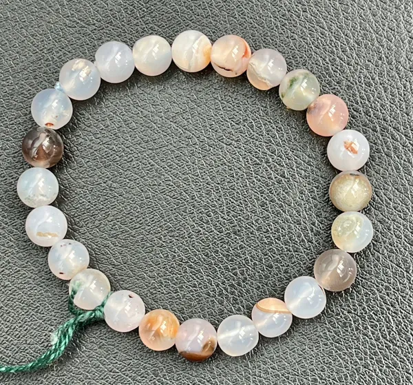 White_Agate_Crystal_Bracelet_For_Women
