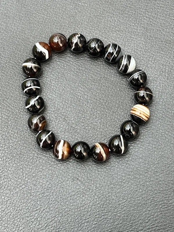 Black_Black_And_White_Banded_Agate_Stretch_Bracelet_For_Unisex