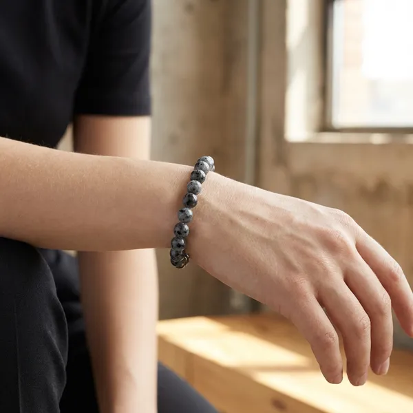 Grey_Labradorite_Stone_Beaded_Bracelet_For_Unisex