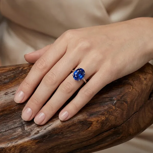 Sapphire_Gemstone_Natural_Blue_Precious_Stone_For_Jewelry_And_Astrological_Use