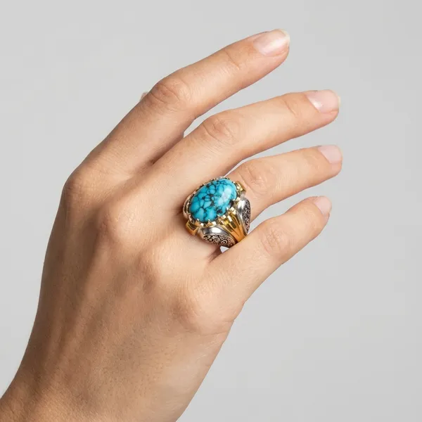 Turquoise_Stone_Ring_With_Silver_And_Gold_Dual_Tone_Engraved_Band