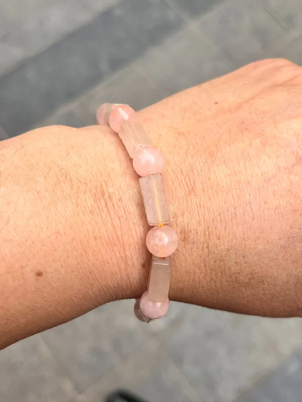 Pink_Rose_Quartz_Beaded_Stretch_Bracelet_For_Women