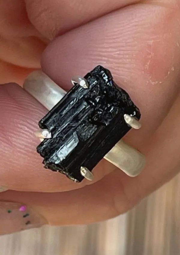 Raw_Black_Tourmaline_Crystal_Ring_Silver_Tone_Statement_Ring