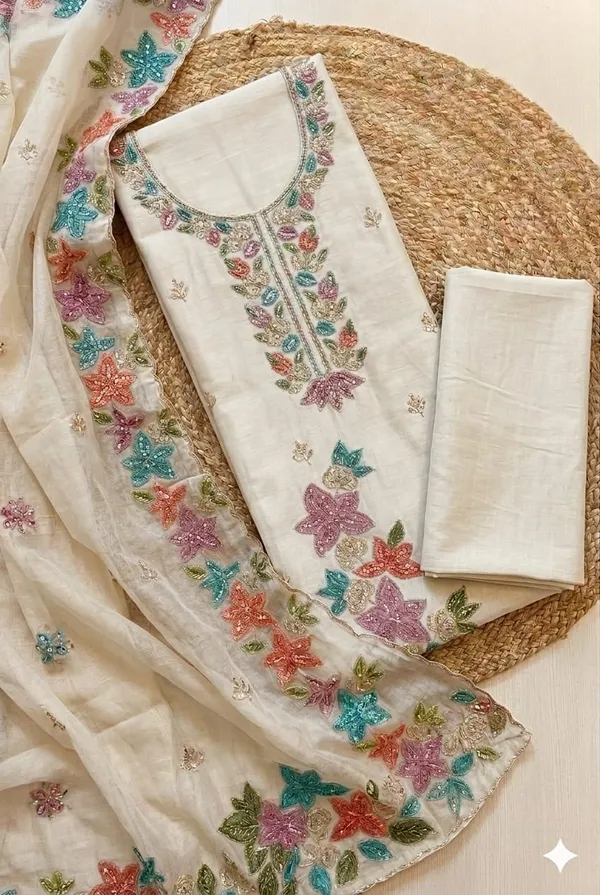 Glass_Roman_Fabric_Unstich_Suit_With_Organza_Dupatta_And_Unstich_Rayon_Bottom