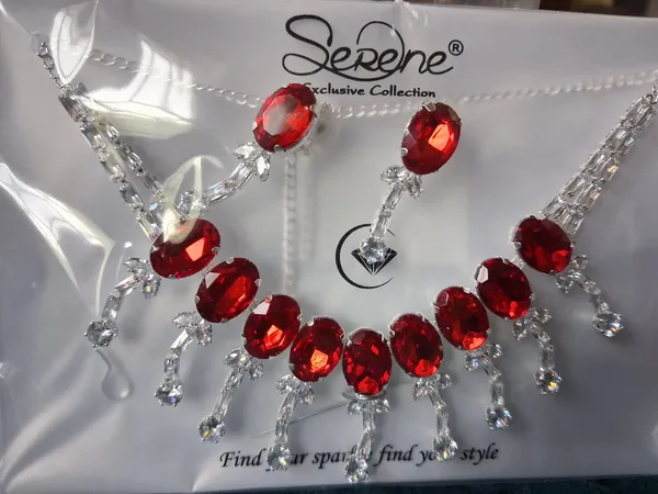 Silver_And_Red_Alloy_Necklace_Set_For_Women