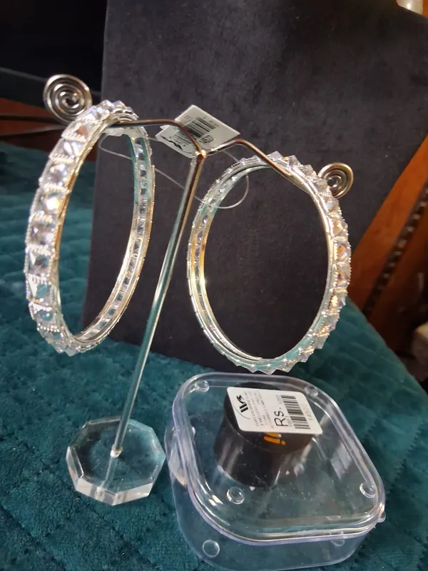 White_Alloy_Bangles_For_Women