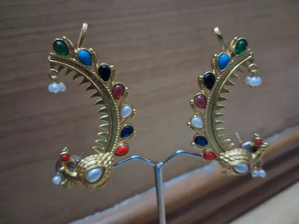 Golden_Brass_Earrings_For_Women