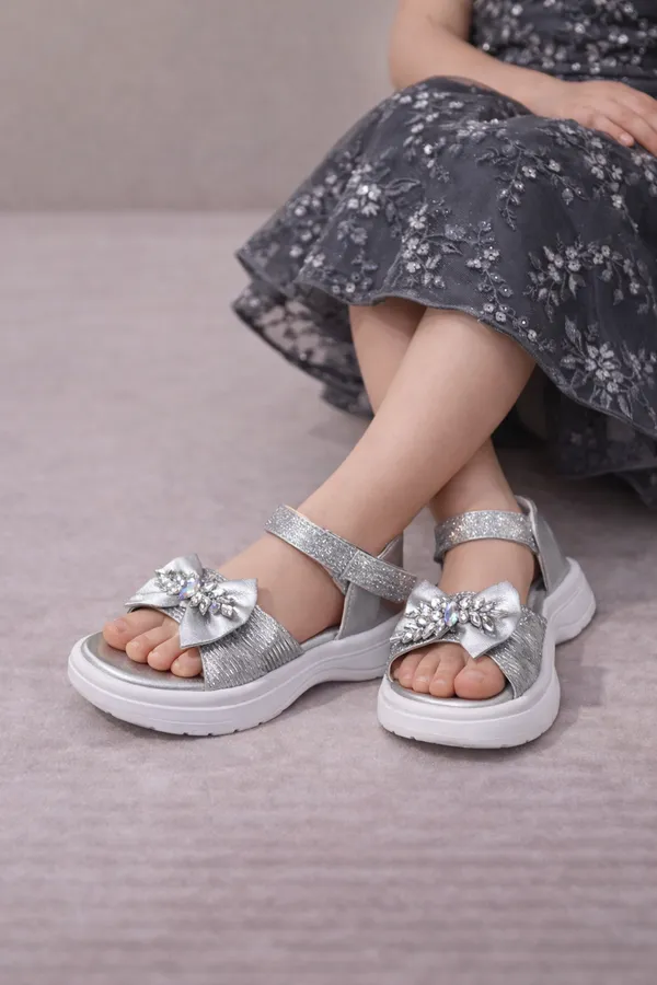 Silver_Little_Diva_Golden_Glam_Sandals_For_Kids_And_Girls
