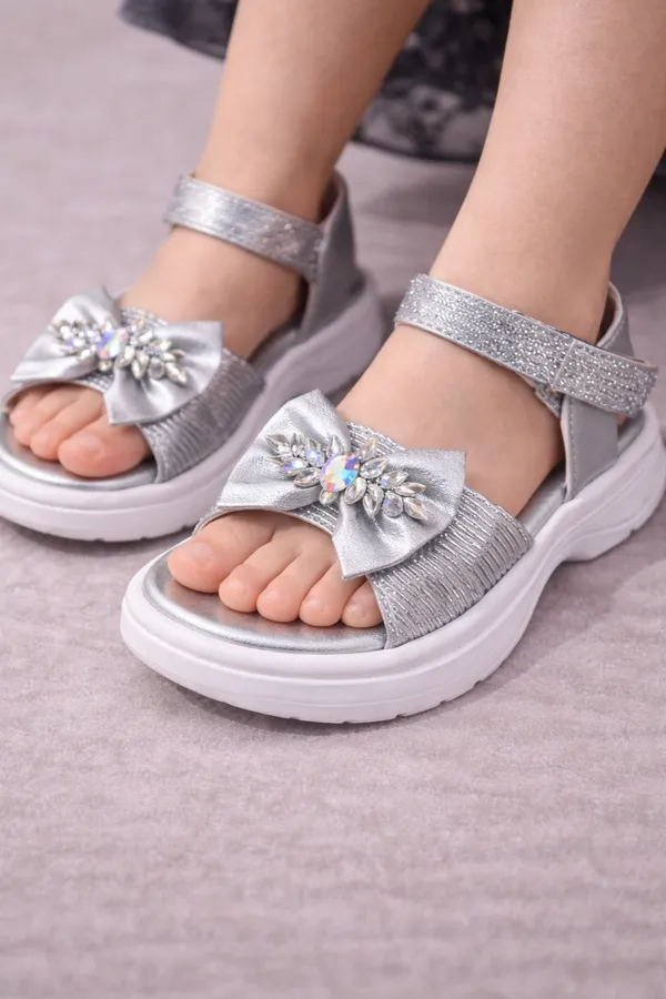 Silver_Little_Diva_Golden_Glam_Sandals_For_Kids_And_Girls