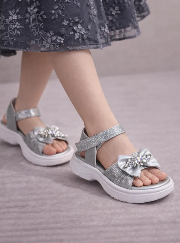 Silver_Little_Diva_Golden_Glam_Sandals_For_Kids_And_Girls