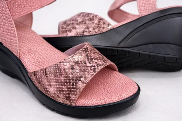Pink_Stylish_Wedge_Heel_Sandals_For_Women