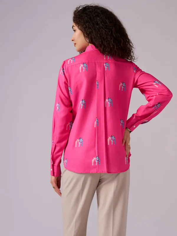 Gajari_Comt_Animal_Printed_Casual_Shirt_For_Women