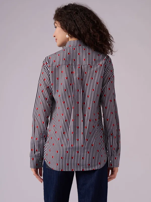 Black_Striped_Heart_Print_Regular_Fit_Shirt_For_Women