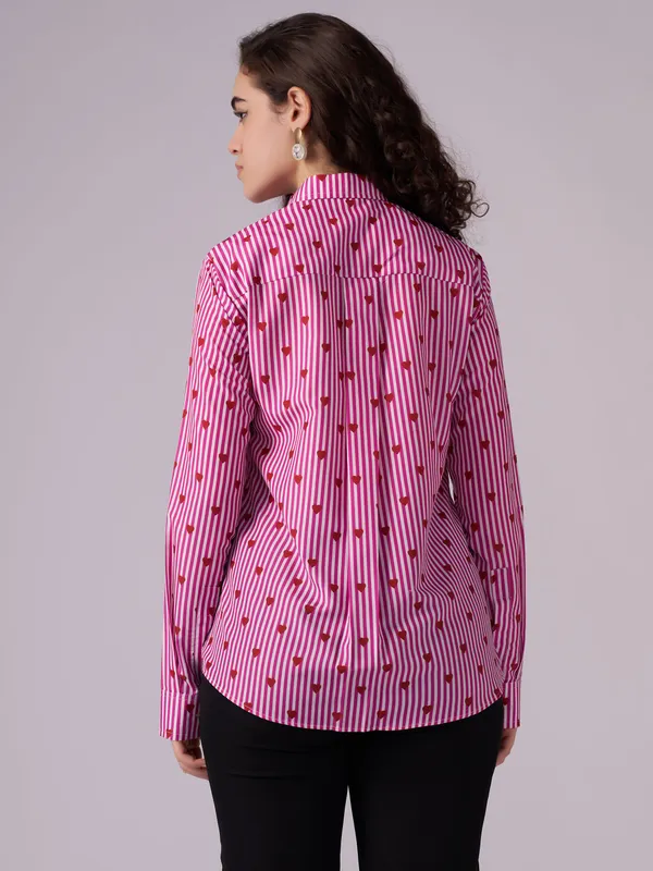 Pink_Striped_Heart_Print_Shirt_For_Women
