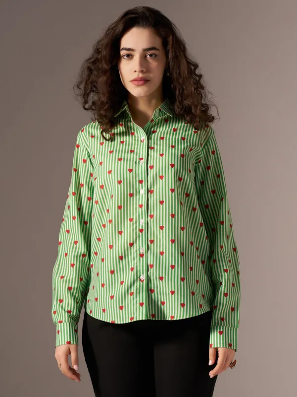 Pista_Striped_Heart_Print_Shirt_For_Women