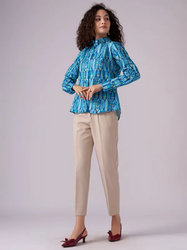 Blue_Ethnic_Motifs_Printed_Comt_Casual_Shirt_For_Women