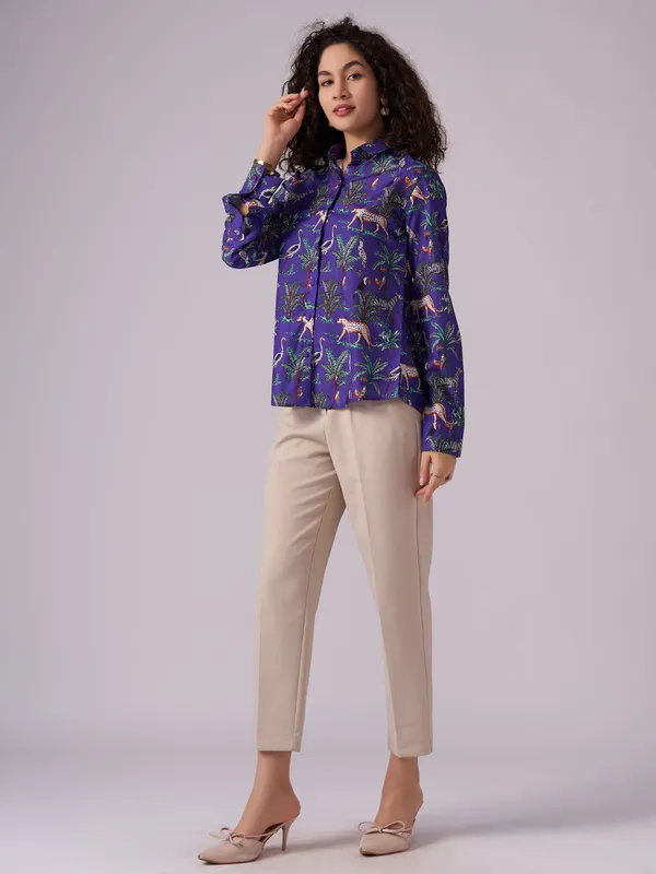 Blue_Safari_Print_Button-Down_Shirt_For_Women