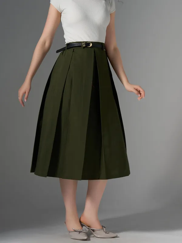 Green_Cotton_Midi_Fla_Pleated_Skirt_With_Belt_Loop_For_Women