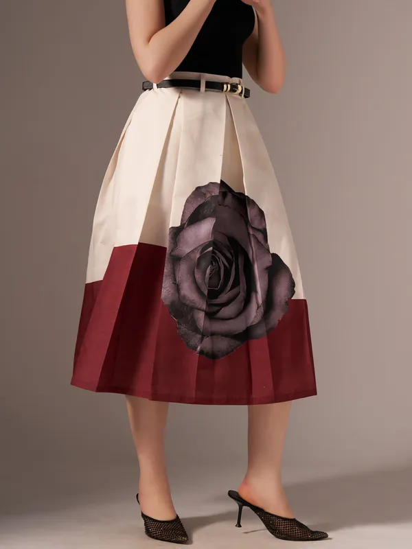 Maroon_Cotton_Midi_Fla_Pleated_Skirt_With_Belt_Loop_For_Women