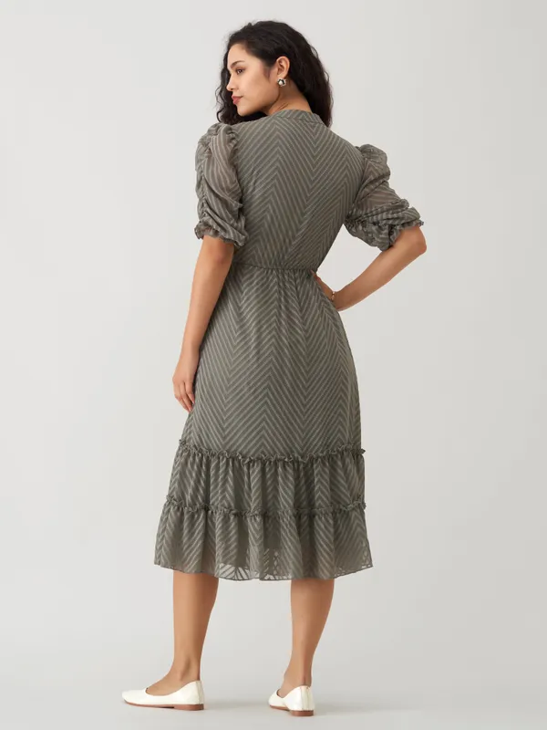 Steel_Grey_Polyster_Plain_And_Steeel_Dress_For_Women