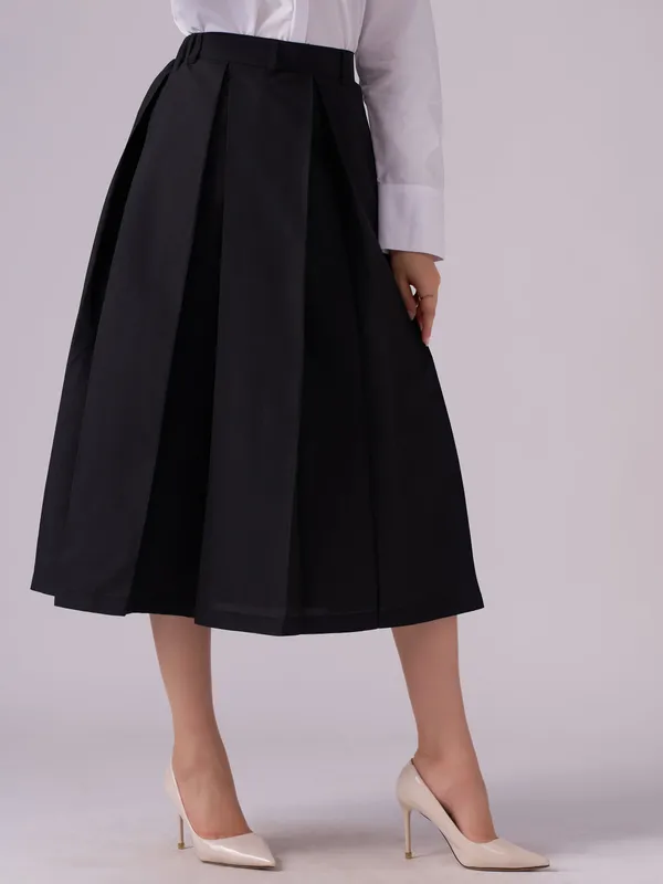 Black_Cotton_Midi_Fla_Pleated_Skirt_With_Belt_Loop_For_Women