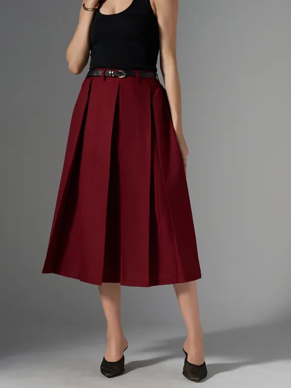 Maroon_Cotton_Midi_Fla_Pleated_Skirt_With_Belt_Loop_For_Women