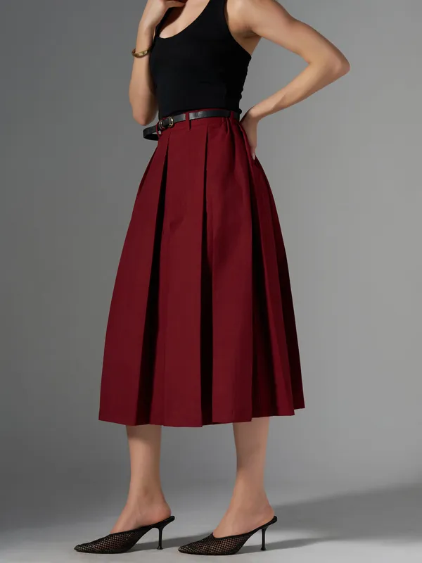 Maroon_Cotton_Midi_Fla_Pleated_Skirt_With_Belt_Loop_For_Women