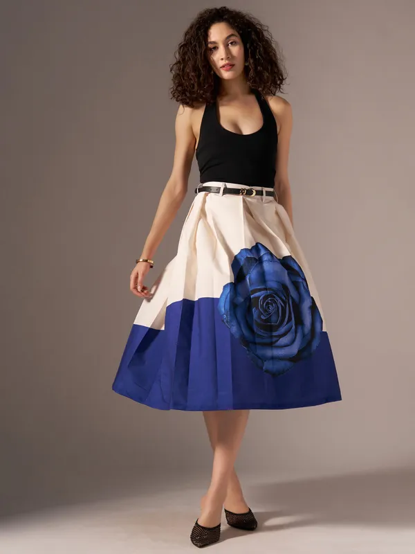 Blue_Cotton_Midi_Fla_Pleated_Skirt_With_Belt_Loop_For_Women