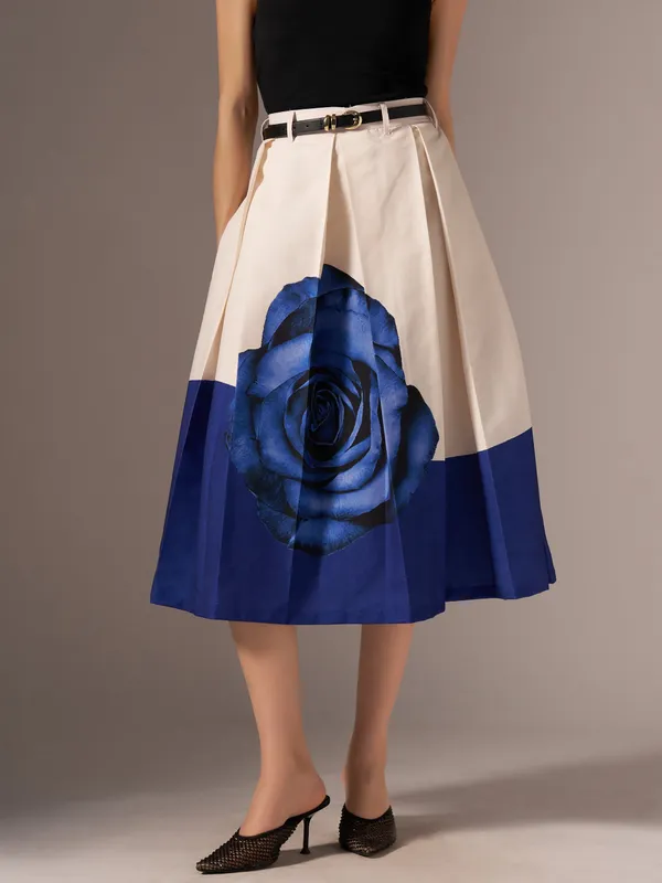 Blue_Cotton_Midi_Fla_Pleated_Skirt_With_Belt_Loop_For_Women