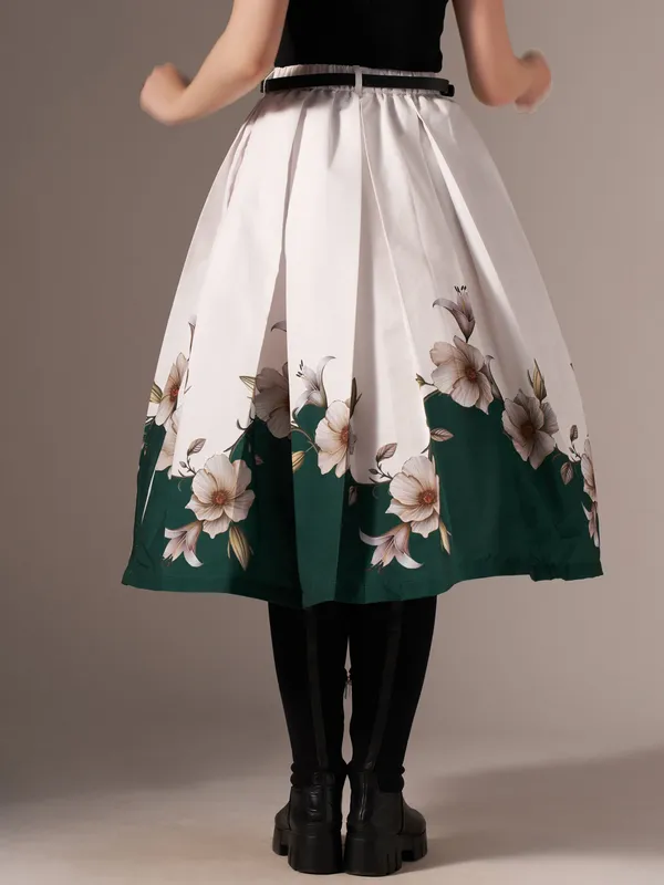 Green_Cotton_Midi_Fla_Pleated_Skirt_With_Belt_Loop_For_Women