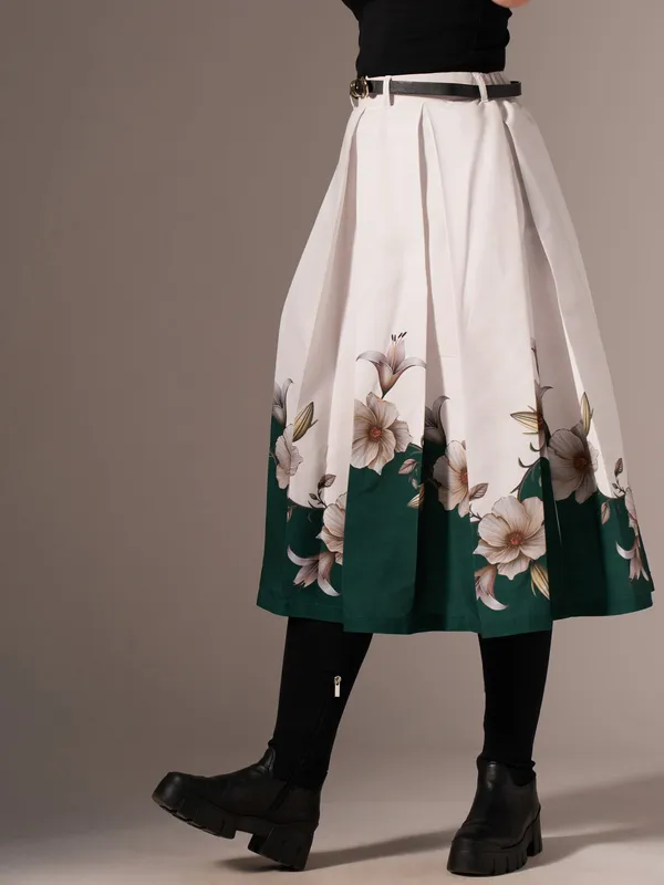Green_Cotton_Midi_Fla_Pleated_Skirt_With_Belt_Loop_For_Women