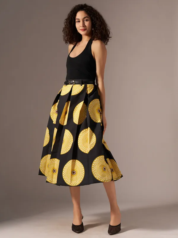 Black-Yellow_Cotton_Midi_Fla_Pleated_Skirt_With_Belt_Loop_For_Women