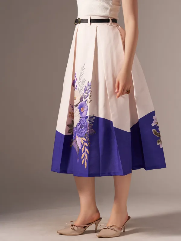 Blue_Cotton_Midi_Fla_Pleated_Skirt_With_Belt_Loop_For_Women