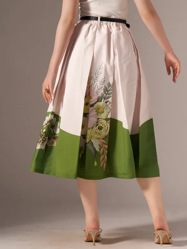 Green_Cotton_Midi_Fla_Pleated_Skirt_With_Belt_Loop_For_Women