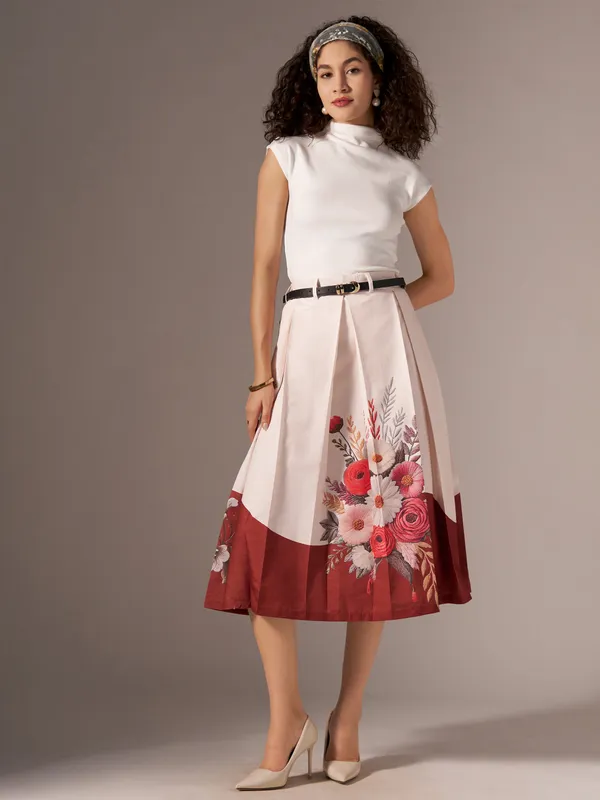Maroon_Cotton_Midi_Fla_Pleated_Skirt_With_Belt_Loop_For_Women