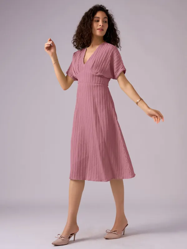 Gajri_Kimono_Sleeve_Crepe_A-Line_Midi_Dress_For_Women