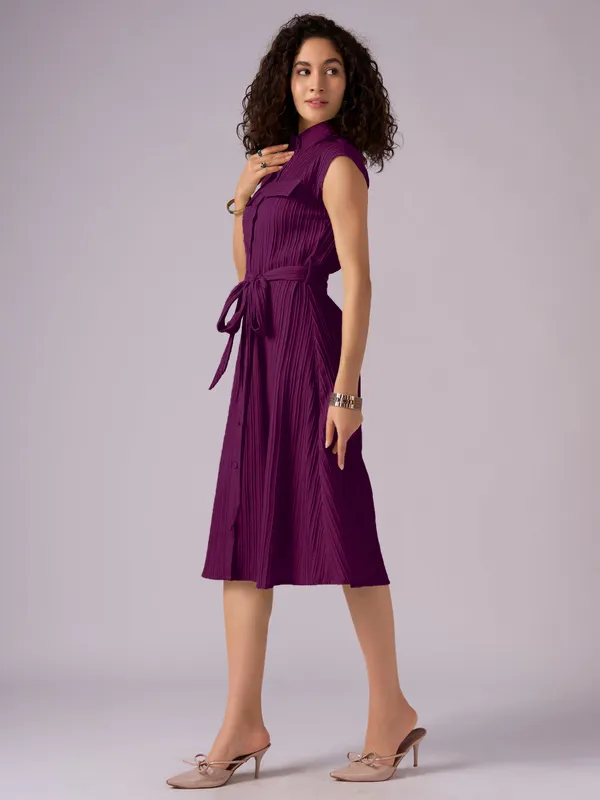 Wine_Crepe_Shirt_Midi_Dress_For_Women