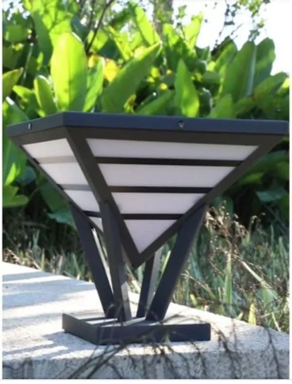 Grey_And_White_Metal_And_Glass_Gate_Pillar_Light_For_Home_And_Kitchen