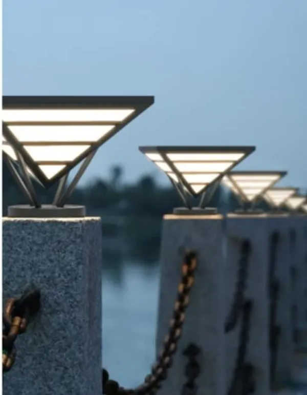 Grey_And_White_Metal_And_Glass_Gate_Pillar_Light_For_Home_And_Kitchen