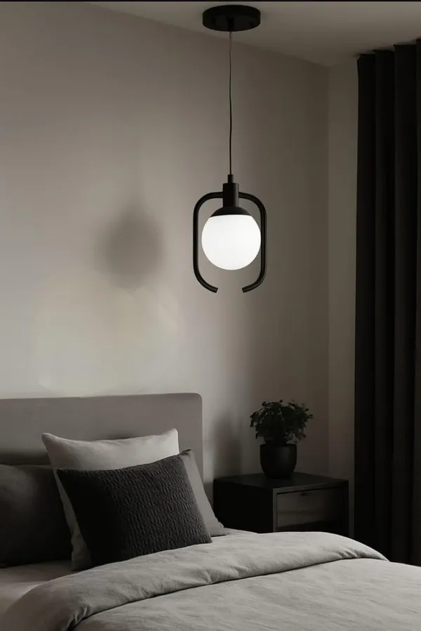 Black_Metal_And_Glass_Hanging_Pendant_Light_For_Home_And_Kitchen