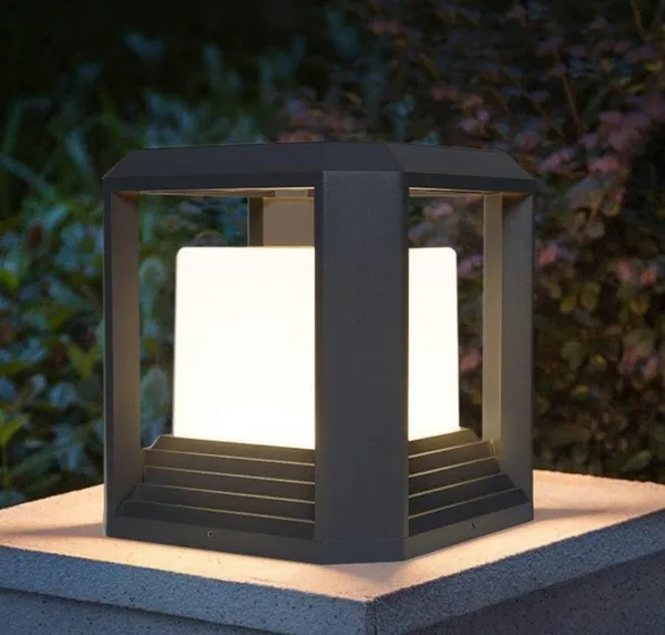 Grey_Metal_And_Glass_Gate_Pillar_Light_For_Home_And_Kitchen