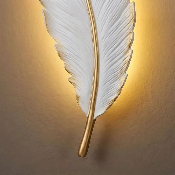 White_Metal_And_Glass_Led_Wall_Light_For_Home_And_Kitchen