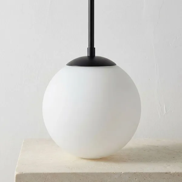 Black_Metal_And_Glass_Hanging_Pendant_Light_For_Home_And_Kitchen